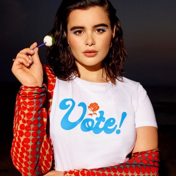 Lisa Says Gah x Cosmo Vote Tee - Picture 2 of 6